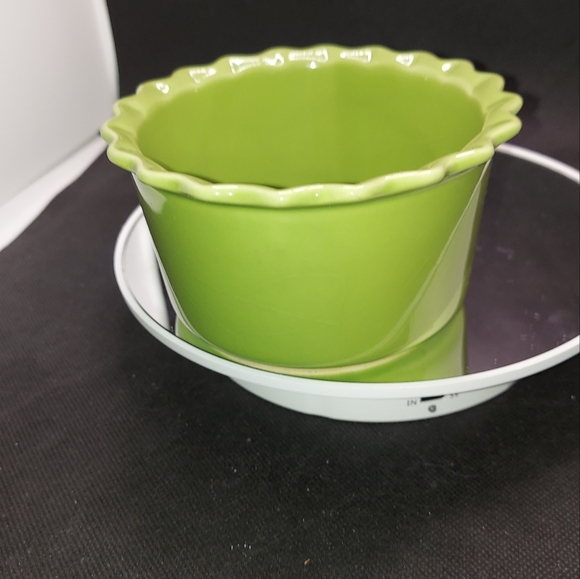 Chantal Scalloped Rim Avocado Green 1 And 1/2 Cup Ramekin Mini Baker Dip Bowl - Picture 4 of 8
